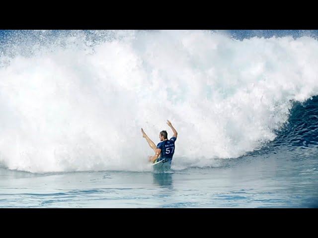 Ryan Callinan's Incredible Wipeout Recovery at Pipeline
