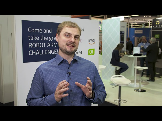 Amazon Web Services create ROBOT ARM CHALLENGE with MXNet deep learning and Qt {showcase}