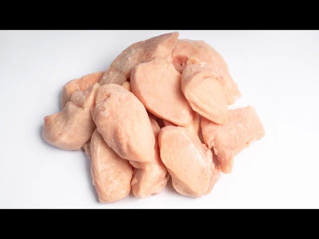 Big Mistakes Everyone Makes With Frozen Chicken