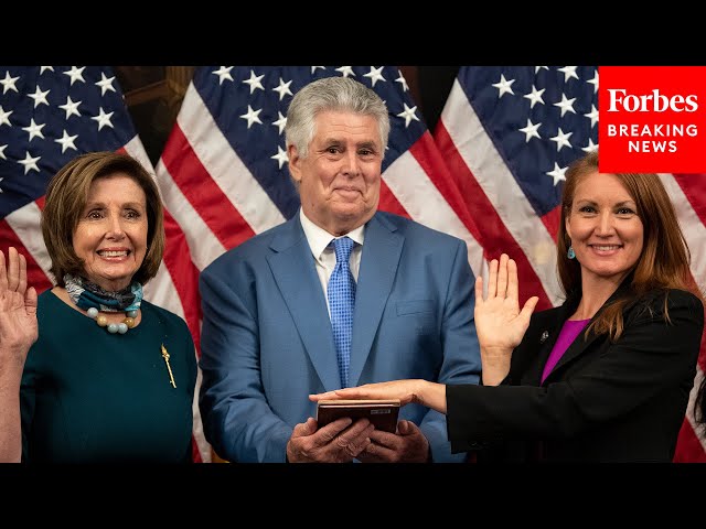 Speaker Pelosi Swears In Lawmakers Elected During Special Elections Mid Congress | 2021 Rewind