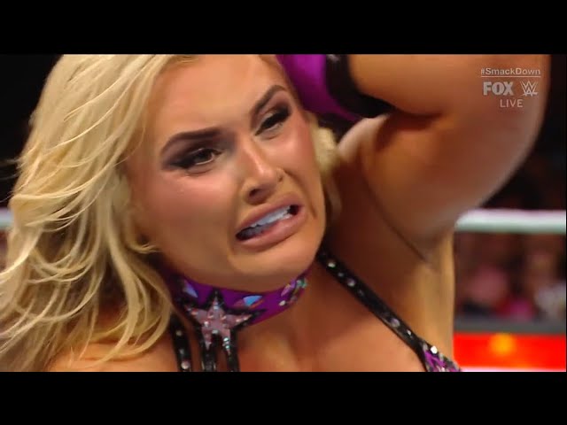 Bianca Belair vs. Tiffany Stratton - WWE SmackDown 5/17/2024