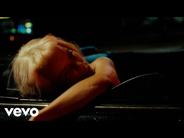 Paloma Faith - How You Leave A Man (Official Video)