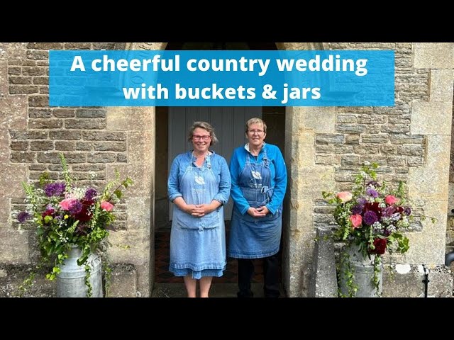 Join me cutting, prepping and creating flowers for a cheerful country wedding