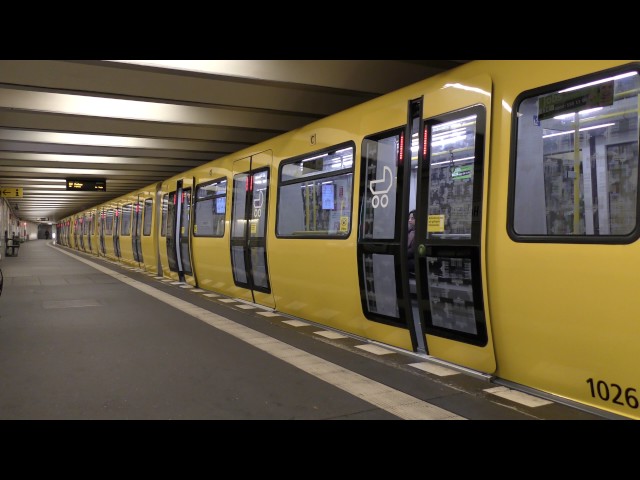 U-Bahn Berlin - Neue Abfertigungsansagen [4K]