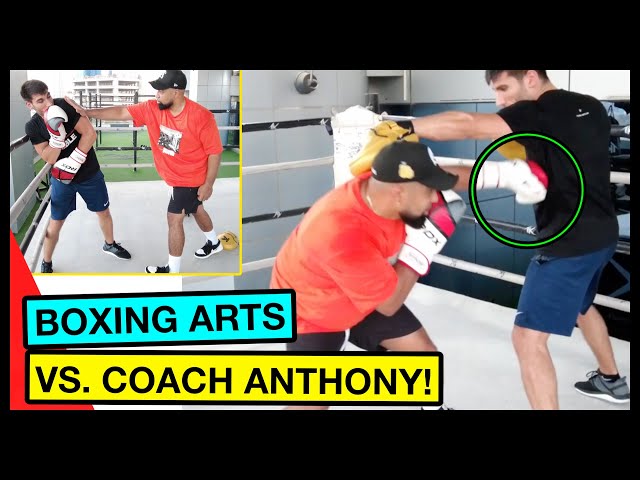 Boxtraining mit Coach Anthony an den Pratzen (Peek A Boo/ Philly Shell)
