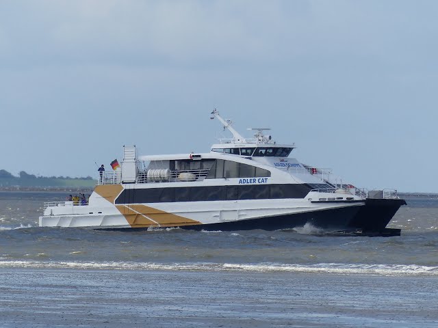 HIGH SPEED CATAMARAN "ADLER CAT" AND OTHER SHIPS LEAVE AND ARRIVE - SHIPSPOTTING BÜSUM PART 8