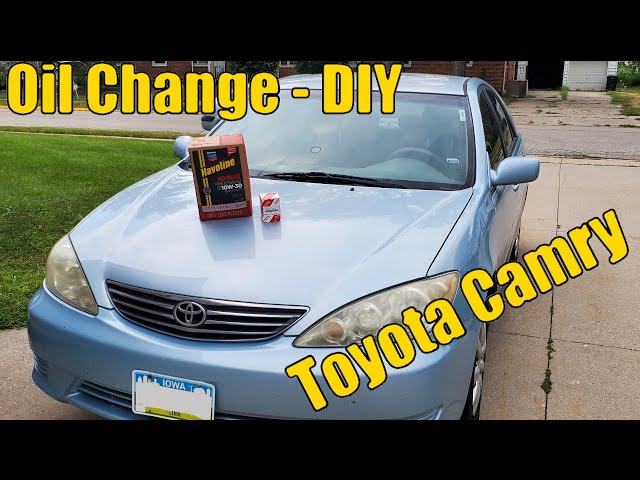 2002 - 2006 4 Cylinders Toyota Camry oil change step by step - DIY