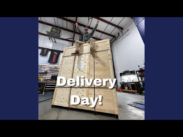 We Bought a CNC Machine! - SYIL X7 Delivery