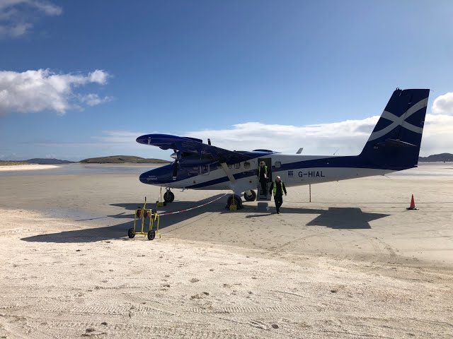Aircraft take off from a beach? Watch this stunning Twinotter flight out of Barra Island, Scotland!