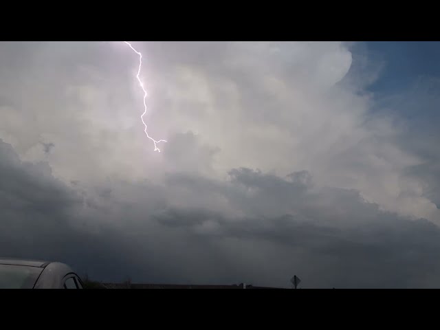 CRAZY Cloud to Cloud LIGHTNING! Highlights from May 9th, 2022 Storms in Northern Iowa!