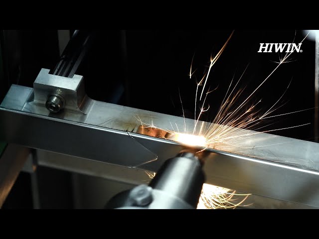 Linear guideways - Machine cutting of the cover strip (HIWIN)