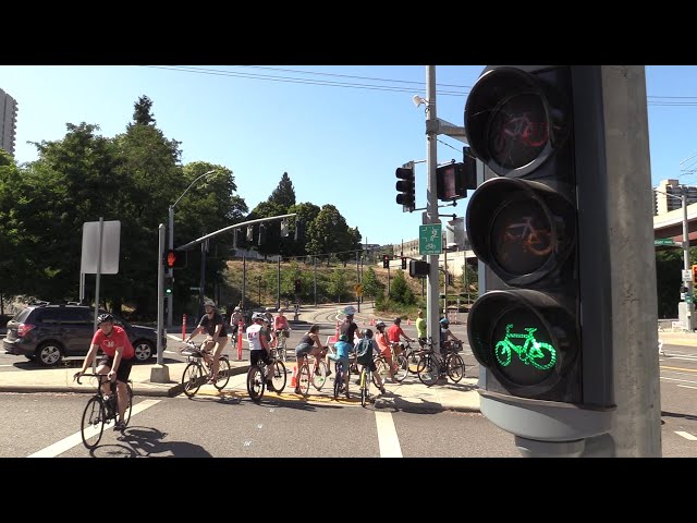 Perils For Pedestrians 273: Portland, OR