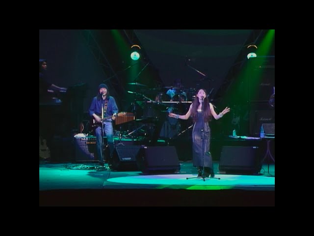 Mariya Takeuchi - "Plastic Love" (Live Version) @ Nippon Budokan 2000 (feat. Tatsuro Yamashita)