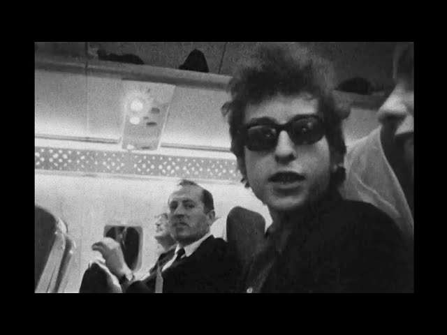Bob Dylan warns about flash photography in airplanes