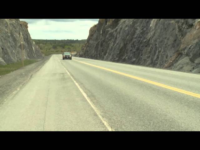 Jeep Grand Cherokee SRT8 Video Test Drive