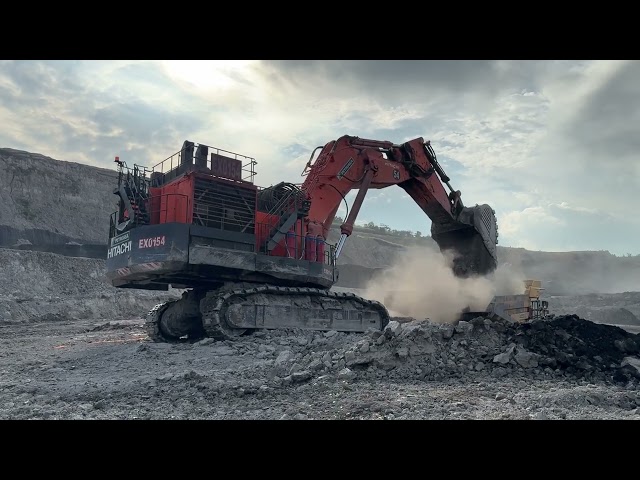 Ex 2500 Hitachi Excavator Loading Hd 785