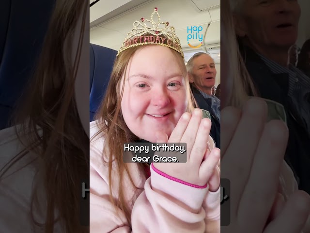 Airplane makes girl's day by lighting 'candles' and singing happy birthday 🥳 #shorts
