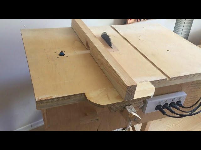 Building 4 in 1 Workshop (Homemade table saw, router table, disc sander, jigsaw table)