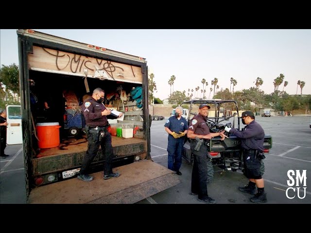 Police Tow Street Vendors Van. Citations Issued