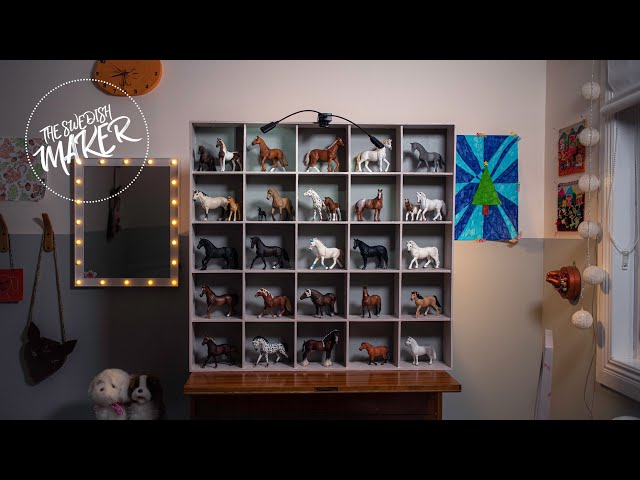 DIY Shelf for Schleich Horses