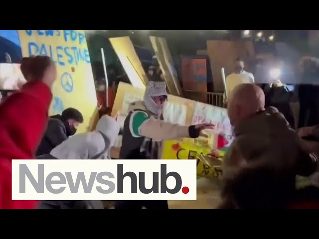 US university protests erupt into violent clashes, 1000 students arrested | Newshub
