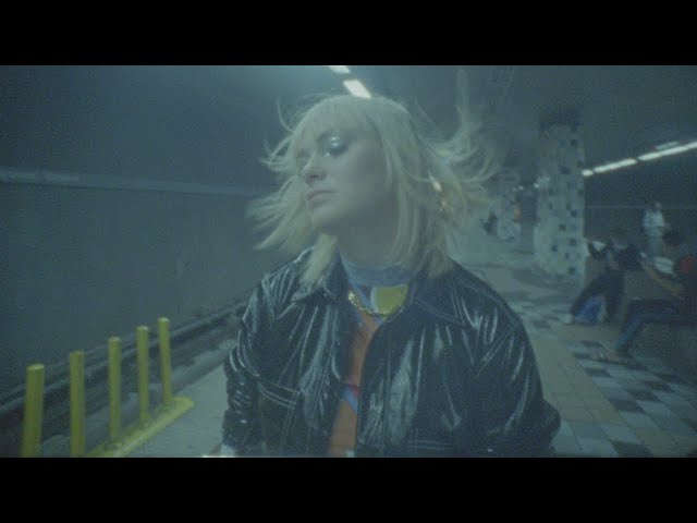 Uffie - where does the party go? (official music video)