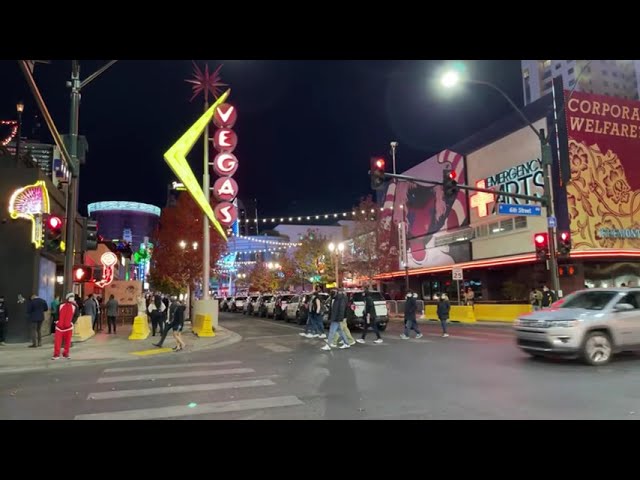 Las Vegas New Years! (LIVE Downtown! 🎊)