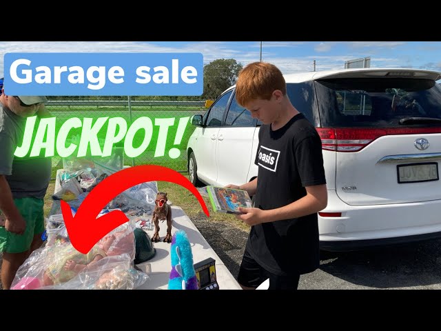 We Hit The Jackpot At This Garage sale!