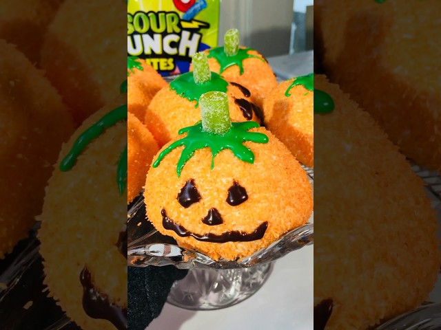Sweet Pumpkin Treats for the kiddos! #happyhalloween #halloween #party #shorts #pumpkins #cute
