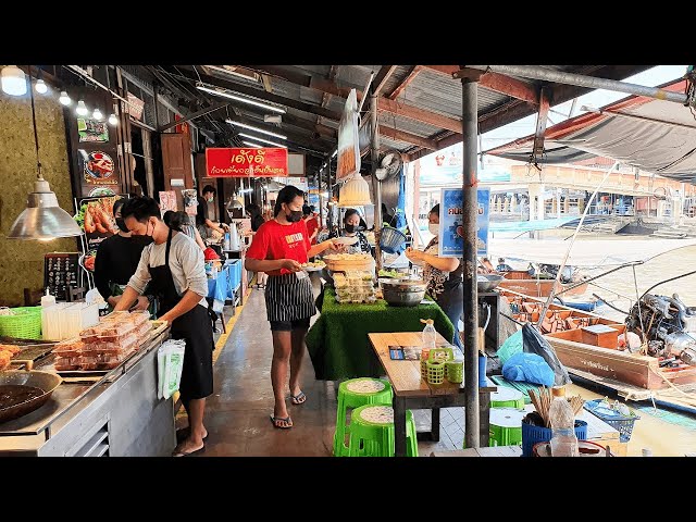 [4K] Amphawa Floating Market • Tourist Attraction in Thailand 2022