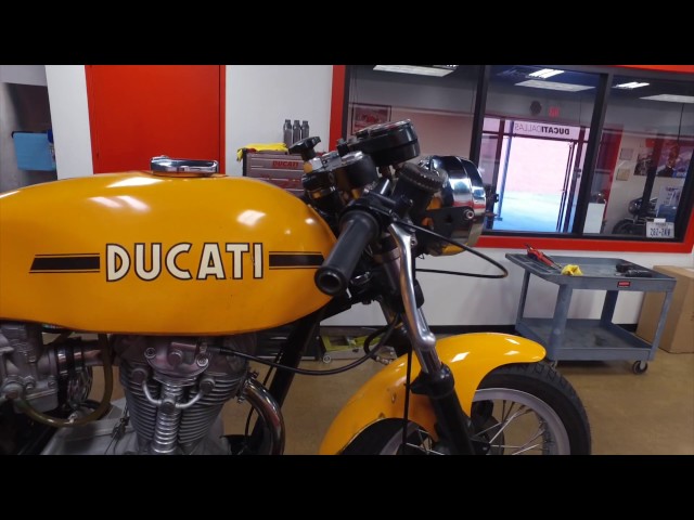 1974 Ducati 450 Desmo