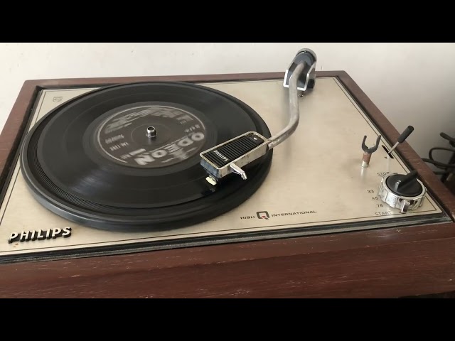 Philips small turntable beautiful