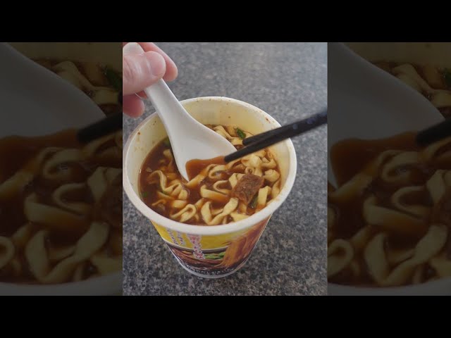Let's Try MYSTERIOUS instant noodles (day 21)