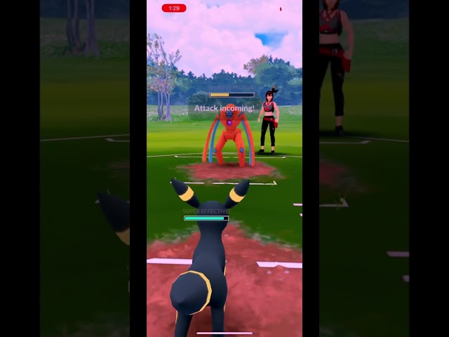 Umbreon CLUTCHES the WIN with 1HP AND A DREAM!!! #pokemongo #pokemongobattleleague #shorts