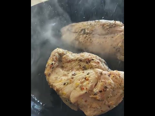 Souv Vide Chicken Breast #seasoningwithspices #cookingasmr #chicken #chickenbreastrecipe #cooking