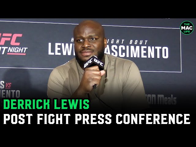 Derrick Lewis asks wife: "Baby, my balls don’t stink right?"