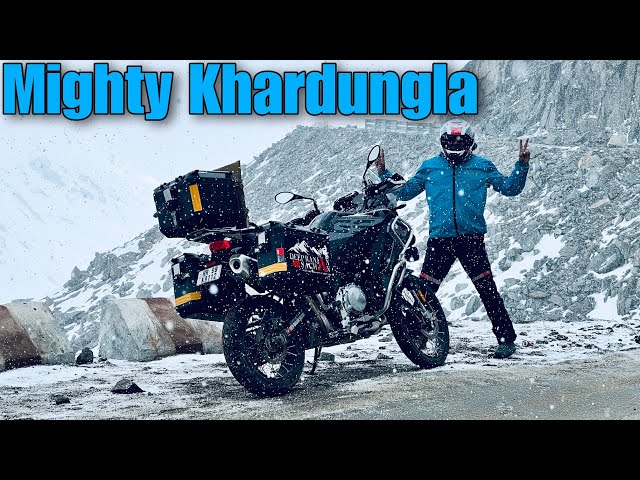 Khardungla Pass pe Snowfall ne Halat kharab Kar Di | Ladakh - Zanskar 2023 EP-02 |  BMW F 850 GSA