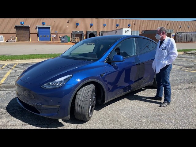 Model Y E34: AutoPilot, Acceleration, and Turns on Rails in the Second Model Y