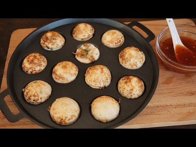 Kanom Krok – Coconut Pancakes Stuffed with Meat - Morgane Recipes