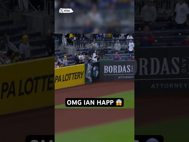 WATCH: Ian Happ makes INSANE catch vs. Pirates to stop home run