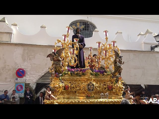 Cautivo de Santa Genoveva por el Postigo con Pasión de Linares | Semana Santa Sevilla 2023