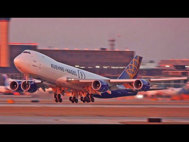 GOLDEN HOUR Departures at Chicago O' Hare