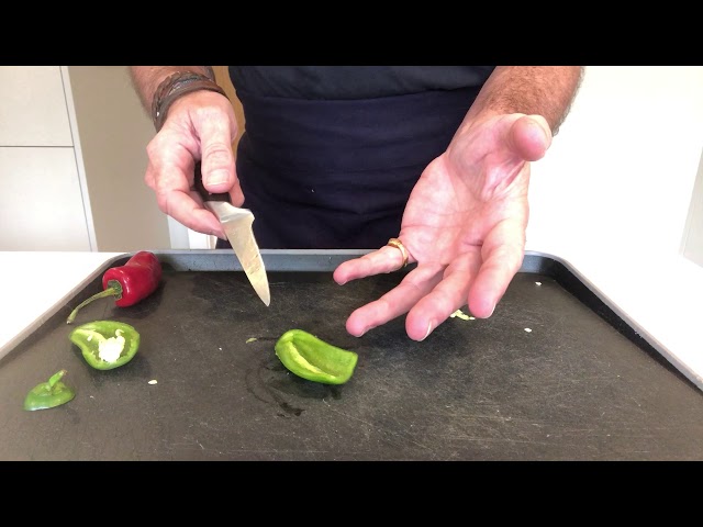 HOW TO...Chop Chilli's