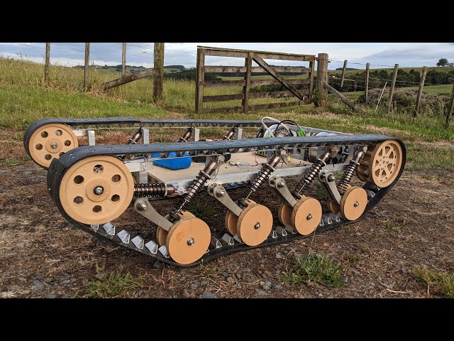 RC tank thingy (hoverboard motors)