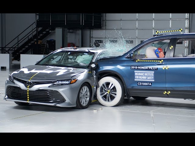 Toyota Camry – New tougher side impact crash test by IIHS