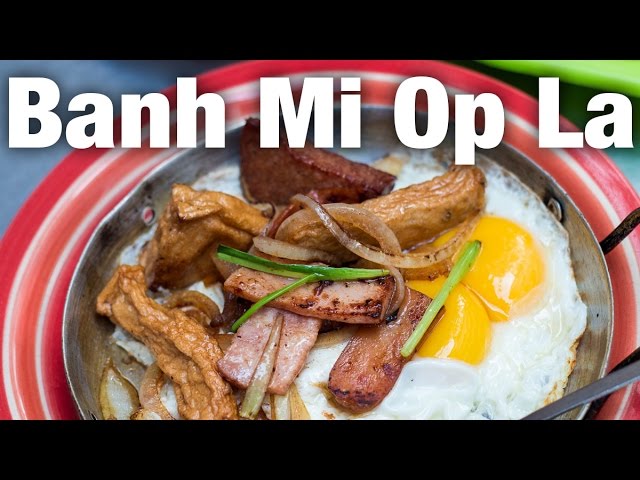 Vietnamese Food - The BEST Breakfast I Ate in Saigon (Bánh Mì Hòa Mã)