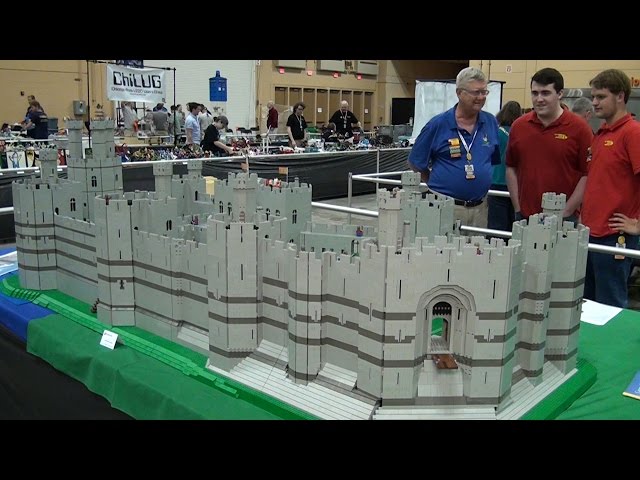 70,000-piece LEGO Caernarfon Castle – Brickworld Chicago 2015
