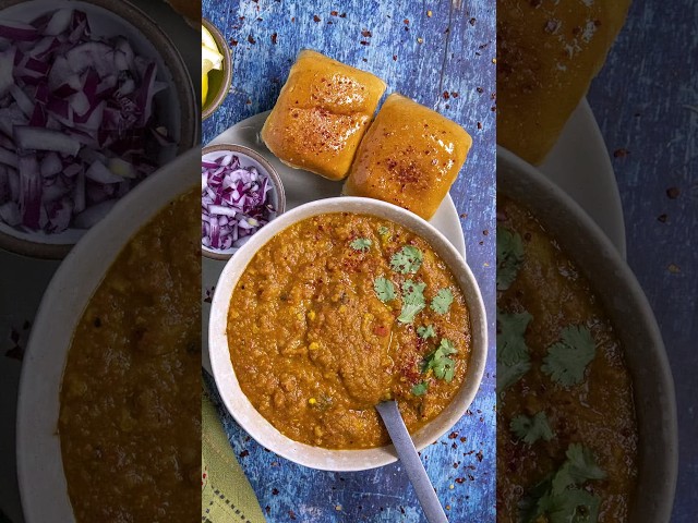 Pav Bhaji Recipe (Spicy Vegetable Curry)