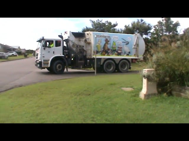 Maitland garbage and green waste #2634 driver Craig and #6326 and #2634 has a new arm