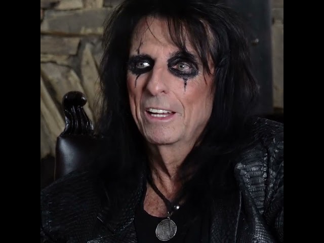 Alice Cooper Behind-The-Song: "Independence Dave"